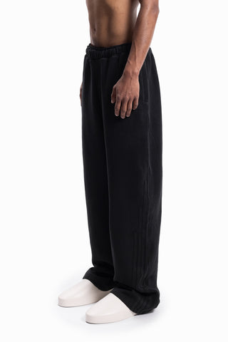 4 STRIPE BLACK BLACK JOGGER