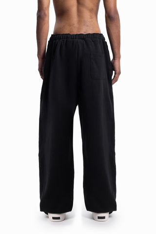 4 STRIPE BLACK BLACK JOGGER