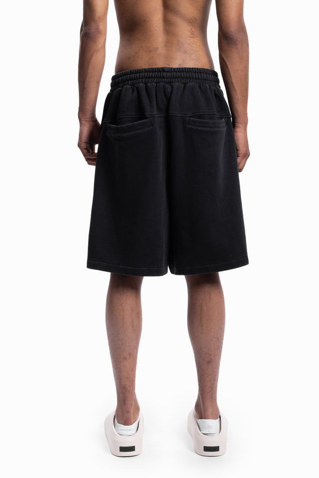 BLACK PLEATED SHORTS
