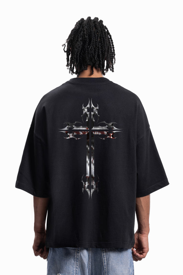 CHROME TRIBAL CROSS DISTRESSED BLACK BOXY T-SHIRT