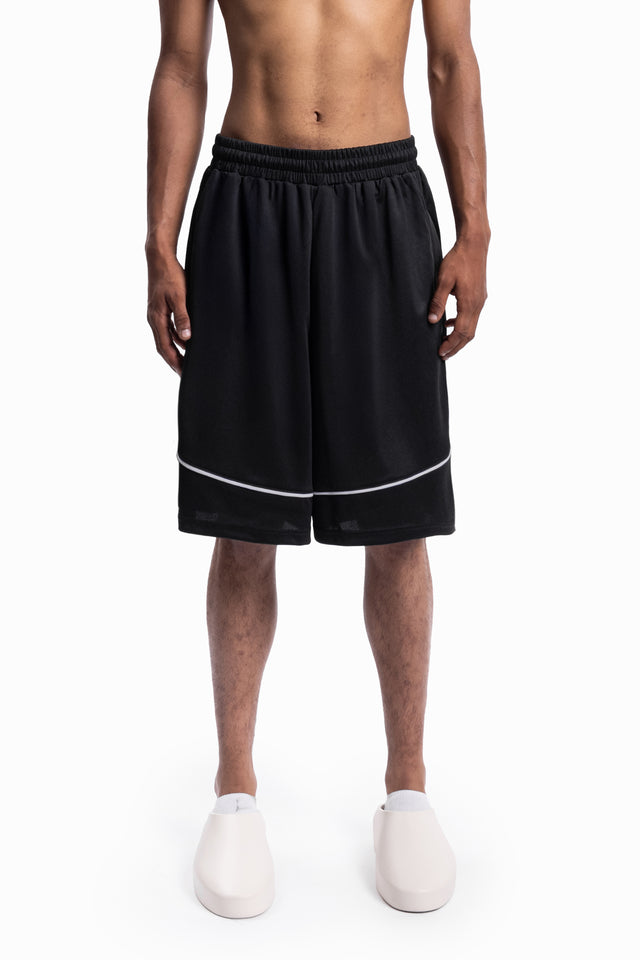 BLACK PLEATED SHORTS