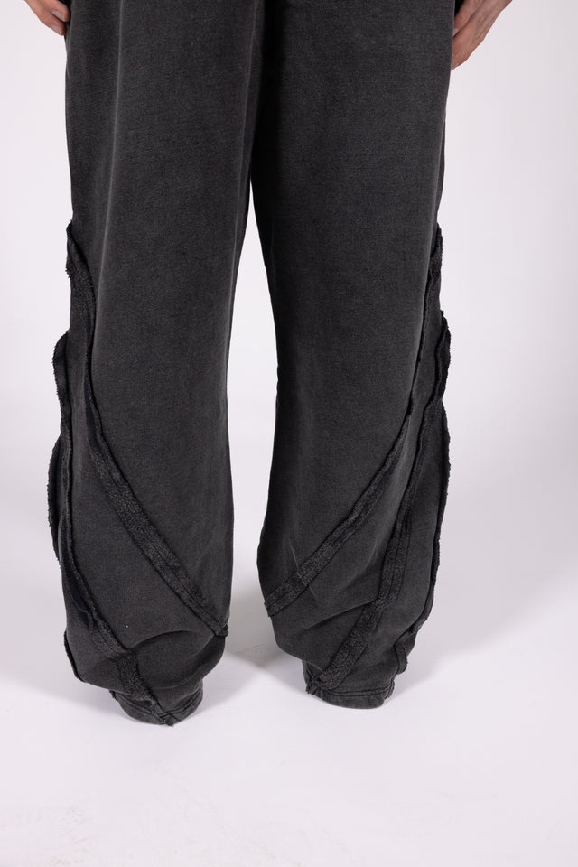 CUTLINE BLACK WASHED JOGGER