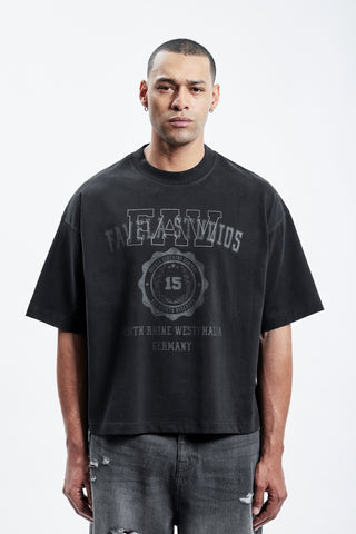 COLLEGE BOXY BLACK T-SHIRT