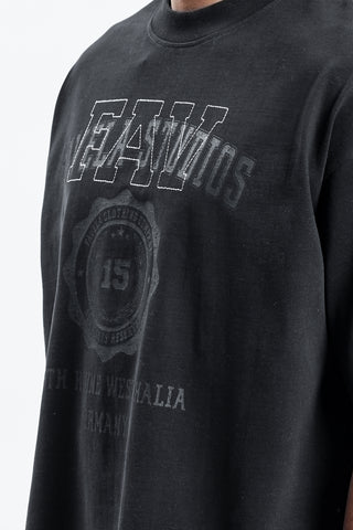 COLLEGE BOXY BLACK T-SHIRT