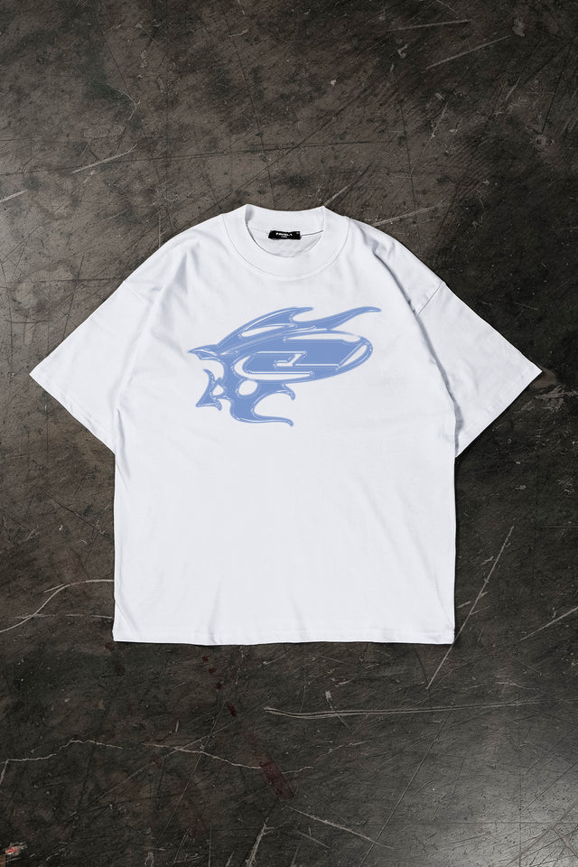 White overzised T-Shirt with dusty blue Signature Logo.