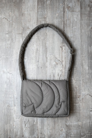 GREY PUFFER BAG