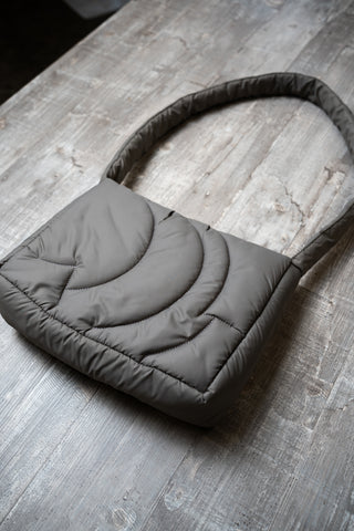 GREY PUFFER BAG