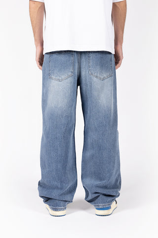 KNEE EMBROIDERY LIGHT BLUE WASHED DENIM