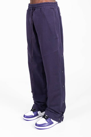 PLUM SNAP BUTTON JOGGER