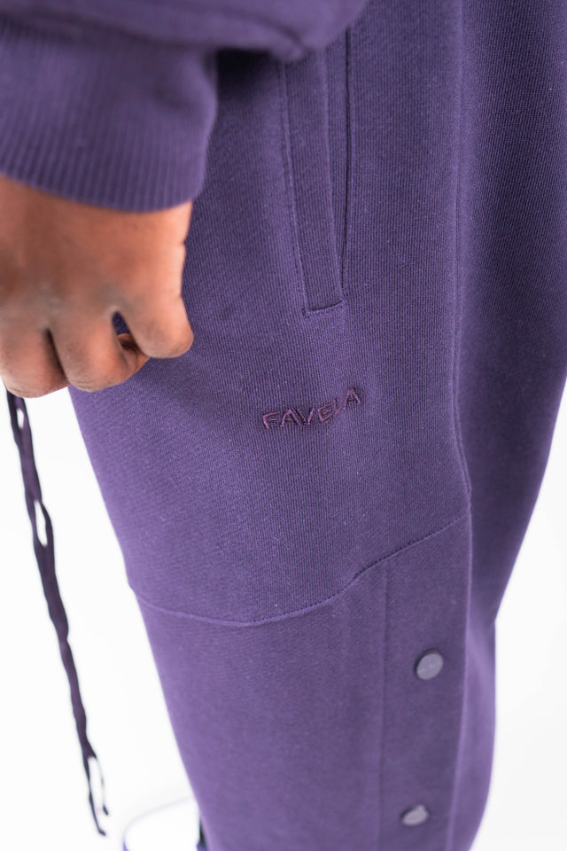 PLUM SNAP BUTTON JOGGER