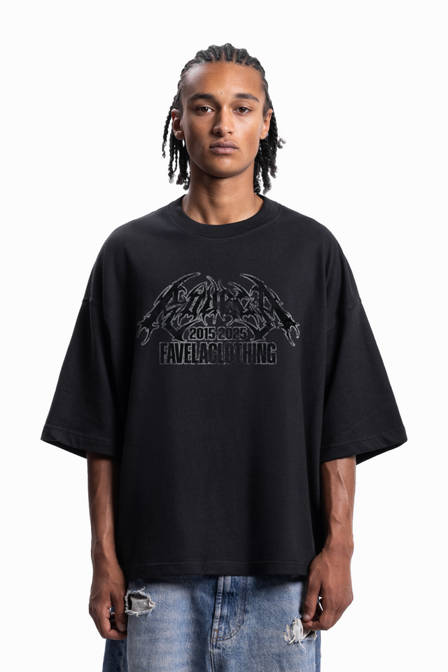FAVELA WALL BOXY BLACK T-SHIRT