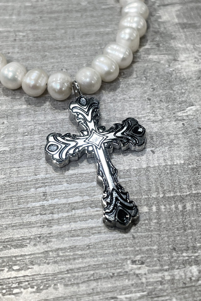 FRESH WATER PEARL CROSS CHAIN